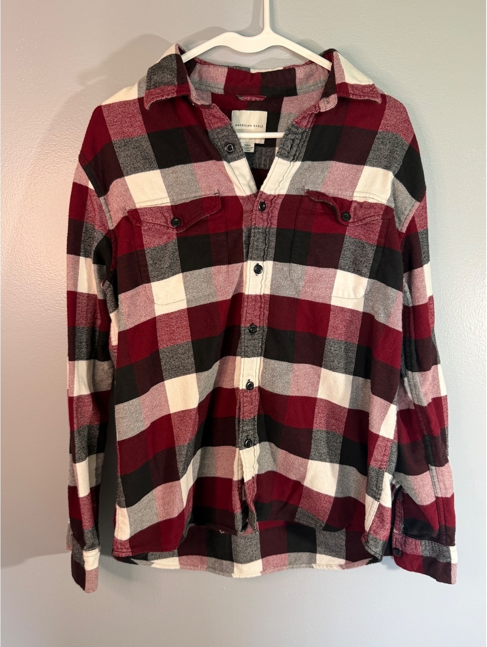 American Eagle Men's Super Soft Button-Up Shirt, Medium